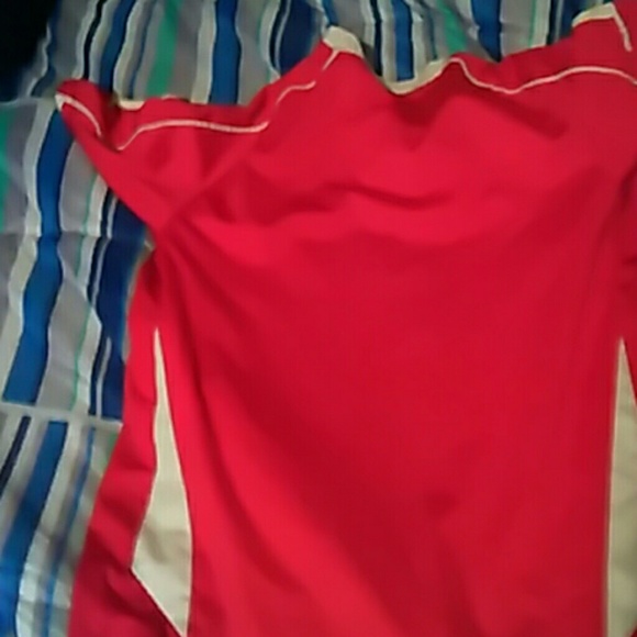 Mens small under armour shirt - Picture 2 of 2